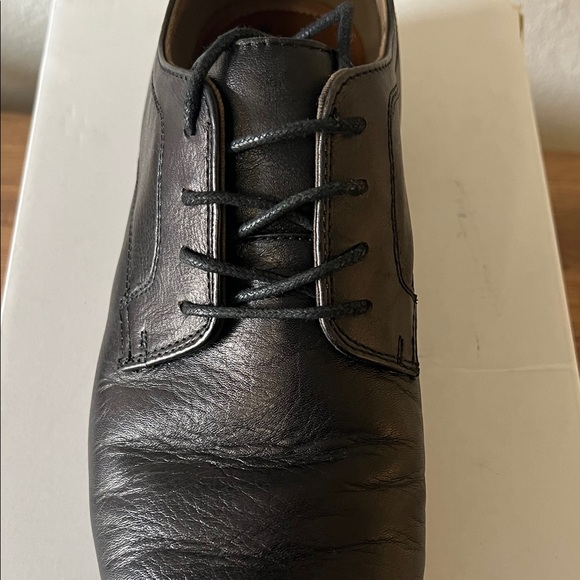 Aldo Men's Classic Black Leather Oxfords - Picture 4 of 9